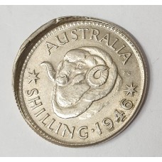 AUSTRALIA 1946 . ONE 1 SHILLING . ERROR . LARGE LIP . MIS-STRIKE